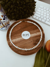 Cargar imagen en el visor de la galería, COCCO NECKLACE
