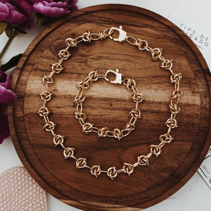 PETRA CHOKER